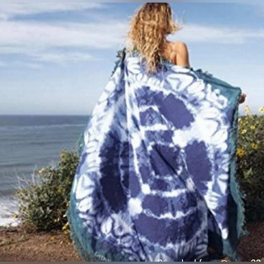 Gypsy 05 Boho Beach Roundie​